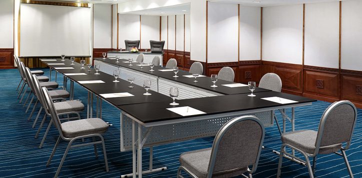 putri-meeting-room-square-2